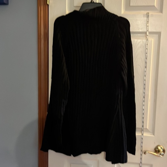 GAS-size L-black long open cardigan sweater has belt loops. 100% acrylic. - Picture 2 of 8